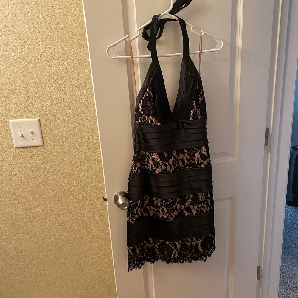 BCBG lace and satin halter dress sz 4